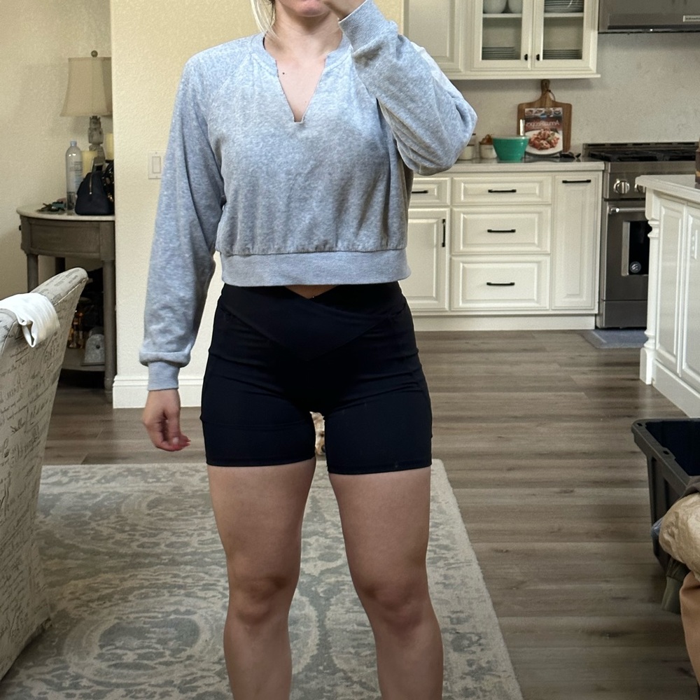 Forever 21 grey cropped sweater